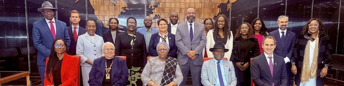 President of the Republic of Namibia with NAMPOA board members and senior government officials during a high-level meeting to advance Namibia's energy sector.